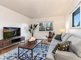 Urban Oasis Near Old Town & PVH - Dog Friendly!, hotel en Fort Collins