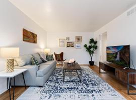 Ultimate Chill Zone, BBQ, Bikes, Pet Friendly!!, hotel en Fort Collins