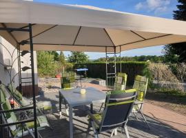 Skibbi`s Ferienhaus an der Sonnenloipe in Friedrichsbrunn, Hotel in Thale