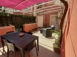 MAISON 100 M2, Terrasse 25 m2, Clim, 3 chbs avec tv, parking