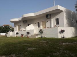 Vila Juna, guest house in Ksamil