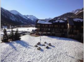 Loue studio de vacances rénové à Névache, hotel di Névache