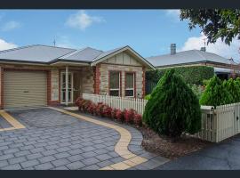 Victor Central Cottage Perfect Location, hotel i Victor Harbor