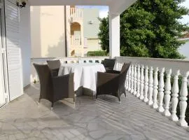 Superior apt, 4 rooms, 4 bathrooms