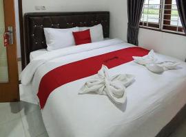 RedDoorz near CitraLand Gama City Medan, hotel di Pulauberayan Dadap