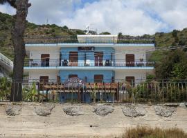 ChrisMare Hotel, hotel Mazzeóban