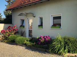 Ferienhaus Zur Heide - Erdgeschoss: Radibor şehrinde bir daire