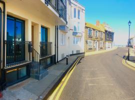The Beach House Broadstairs, self catering accommodation in Broadstairs