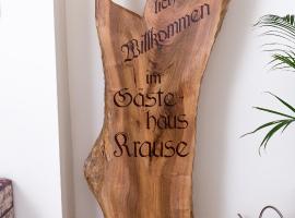 G&auml;stehaus Krause, hotel con estacionamiento en Trumau