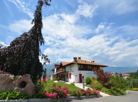 Agritur Golden Pause, familiehotel in Ton