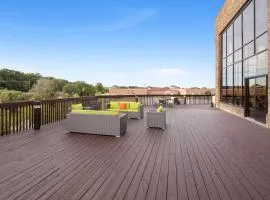 Holiday Inn Chicago Nw Crystal Lk Conv Ctr by IHG