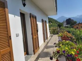CASA CIMAVILLA con PARCHEGGIO PRIVATO GRATUITO