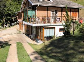 Pousada Cores e Flores da Serra, posada u hostería en Santo Antônio do Pinhal