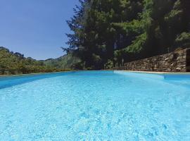 Il Bosco di Campo Marzano green & sky, apartman u gradu 'Borzonasca'