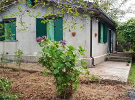 Viesnīca ar autostāvvietu 3 bedrooms house with enclosed garden and wifi at Solano Superiore pilsētā Šilla