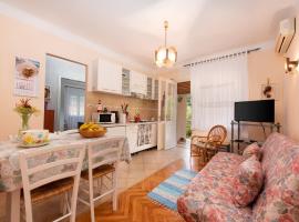 Apartment Nigra, hotel in Lovran