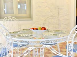 Loukia's Apartments, self catering accommodation in Hydra