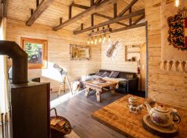 Chalet Petit, hotel with hot tubs in Kanzelhöhe