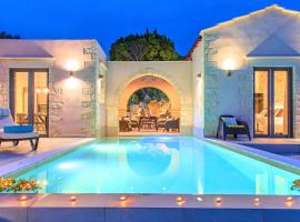 Villa Vardis Heated Pool, hotel en Vryses