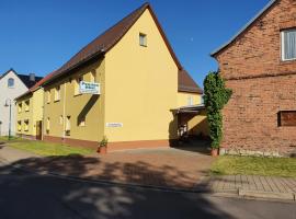 Gasthof Zum Amboss, hostal o pensió a Lützen