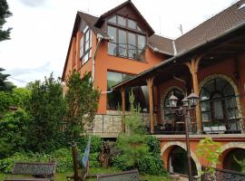 Legányi Apartmanház, hotel in Eger