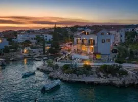 Apartments Villa Zrinka - Last season ever!