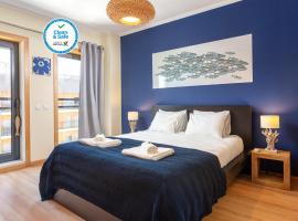 Privilege Sea View Apartment Pochet with Rooftop Pool, Village Marina - Olhão, מלון באוליאו