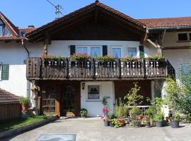 appartement-stetten, hotel amb aparcament a Stetten