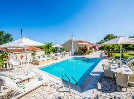 Villa Zapphira Peritheia Corfu, hotel with parking in Perítheia