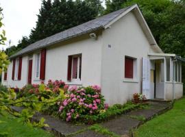 La ptite maison, hotel en Rouxmesnil-Bouteilles