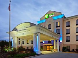 Holiday Inn Express Knoxville-Strawberry Plains, an IHG Hotel, hotell med parkeringsplass i Knoxville