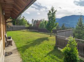 house on the top of the hill, hytte i Mozirje