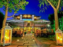 Pegasus Hotel & Coastal Cafe, hotel di Kala Nera