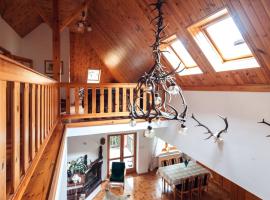 Leśniczówka Świt Gabriela Pieczka, farm stay in Tuchola