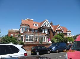 Fort House, holiday rental in Portsmouth
