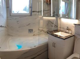 Premium Jacuzzi Central Verbier Studio, High Floor, hotelli kohteessa Verbier