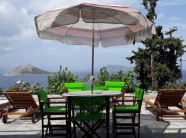 Fantastic House with a Wonderful View of the Sea, holiday home in Kapótidhes