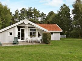 8 person holiday home in R dby, holiday home in Kramnitse