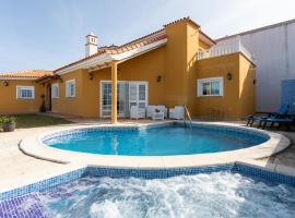 Home2Book Luxury El Helecho del Teide, Private Pool, луксозен хотел в Такоронте