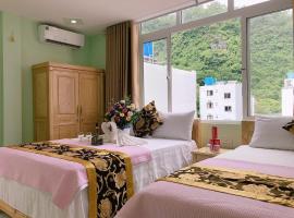 Green Mountain Hostel, hotel u gradu 'Cat Ba'