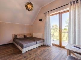 Pokoje u Wiktorii, hotel a Sztutowo