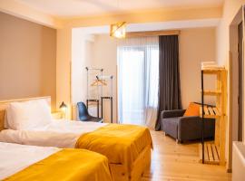 Hotel Old House Mestia, khách sạn ở Mestia
