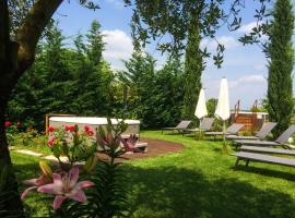 Agriturismo Al Tralcio, hotel u gradu 'Valeggio sul Mincio'