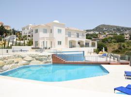 Tala Luxury apartments with pool by Raise, rental liburan di Tala
