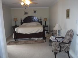 Serenity Hill bed and breakfast, hotel a Sloans Crossing