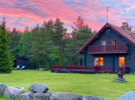 Beautiful log house by the sea, готель у місті Jõiste