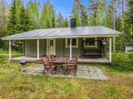 Holiday Home Kuusela by Interhome, semesterhus i Somerniemi