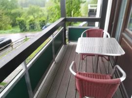 Ferienwohnung Ziegelbergblick, ξενοδοχείο σε Jockgrim
