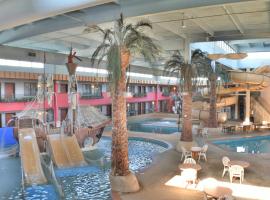 Ramada by Wyndham Sioux Falls Airport - Waterpark Resort & Event Center, hotel in Sioux Falls