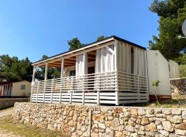 Petra Mobile Home หมู่บ้านพักตากอากาศในทิสโน